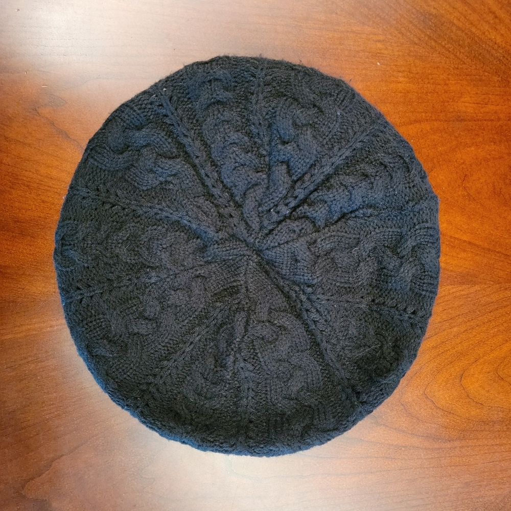 Black Knit Beret